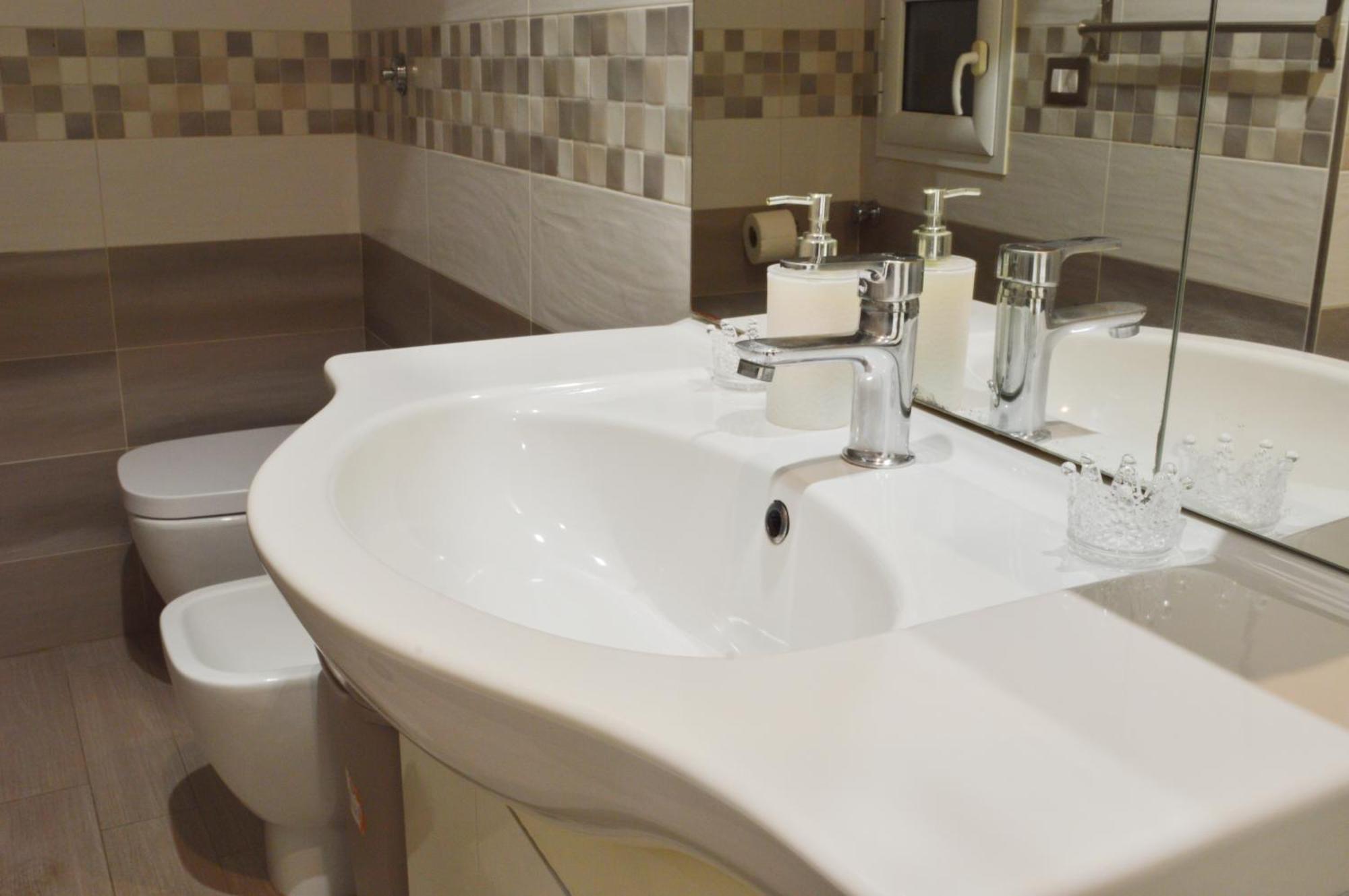 Addu Donn'anna Apartment Naples